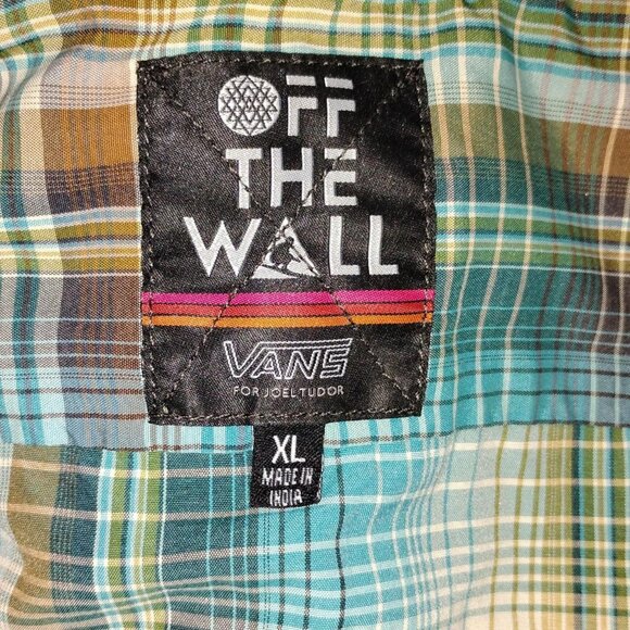 Men's Sz. XL "Joel Tudor"plaid VANS button up shirt - Picture 2 of 3